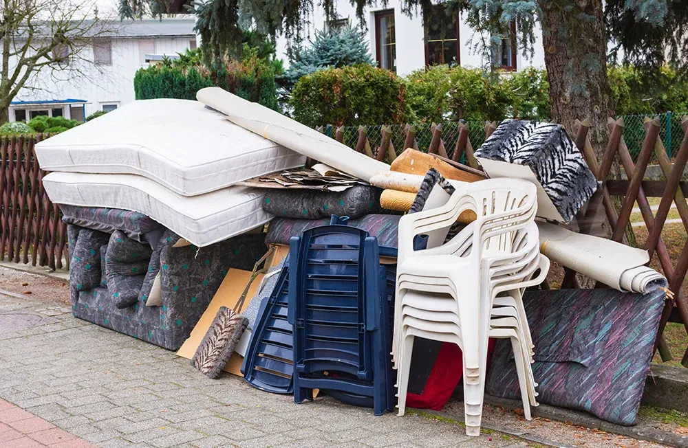Sperrmüll Container - Haushaltsauflösung oder Entrümpelung